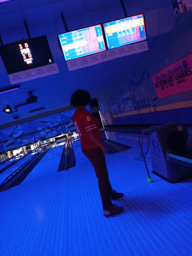 Bowling Alley «Al-Mar Lanes», reviews and photos, 1010 N Main St, Bowling Green, OH 43402, USA