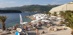 President beach'in fotoğrafı küçük koy ile birlikte