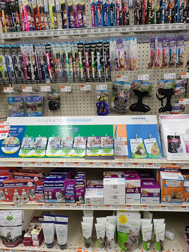 Pet Supply Store «Pet Supplies Plus», reviews and photos, 6845 Highland Rd, White Lake, MI 48383, USA