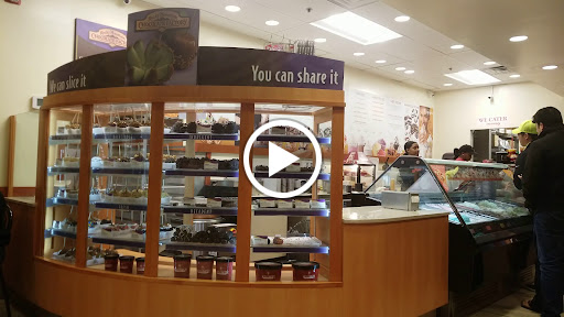 Ice Cream Shop «Cold Stone Creamery», reviews and photos, 2015 S Hurstbourne Pkwy, Louisville, KY 40220, USA