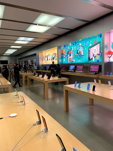 Computer Store «Apple Barton Creek», reviews and photos, 2901 S Capital of Texas Hwy, Austin, TX 78746, USA