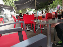 Atmosphère du Restaurant LA PENICHE à Vienne - n°3