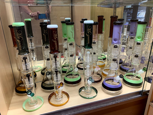 Vaporizer Store «Vape Master & Smoke Shop», reviews and photos, 1708 Long Beach Blvd, Long Beach, CA 90813, USA