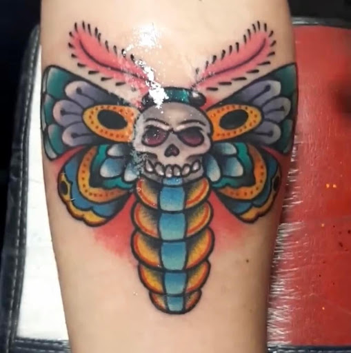 Tattoo Shop «Body Expressions Tattoo Studio», reviews and photos, 406 E Kingsbury St, Seguin, TX 78155, USA