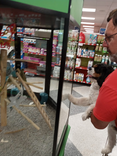 Pet Supply Store «PetSmart», reviews and photos, 4810 1st Ave NE, Cedar Rapids, IA 52402, USA