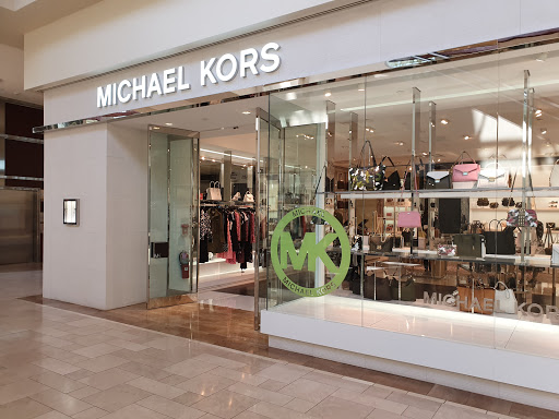 Shopping Mall «The Shops at Chestnut Hill», reviews and photos, 199 Boylston St, Chestnut Hill, MA 02467, USA