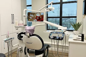 Grandview Dental Care: Dr. Jung image