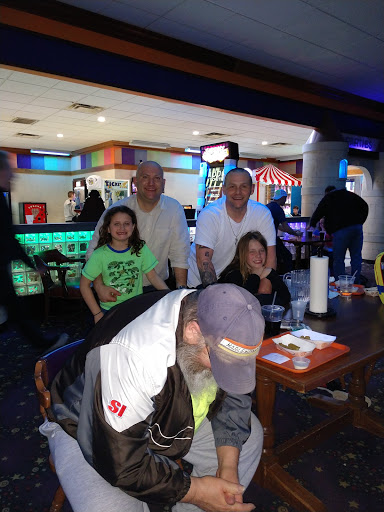 Bowling Alley «Camelot Lanes», reviews and photos, 628 Boardman-Canfield Rd, Youngstown, OH 44512, USA