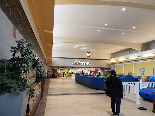 Shopping Mall «Stones River Mall», reviews and photos, 1720 Old Fort Pkwy, Murfreesboro, TN 37129, USA