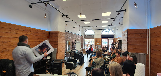 Értékelések erről a helyről: Mirage Hair&Beauty Salon, Miskolc - Fodrász