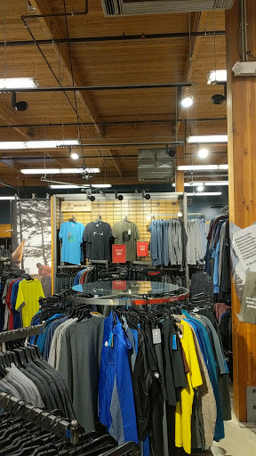 Camping Store «REI», reviews and photos, 7410 SW Bridgeport Rd, Tigard, OR 97224, USA