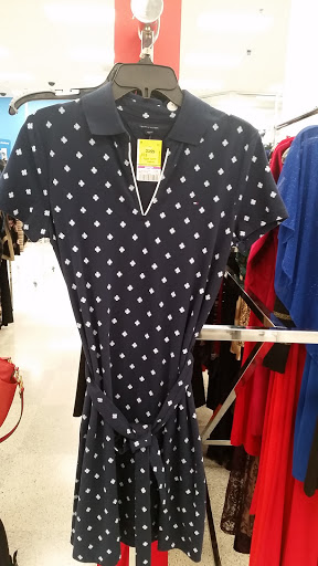 Clothing Store «Ross Dress for Less», reviews and photos, 1720 Douglas Rd, Oswego, IL 60543, USA