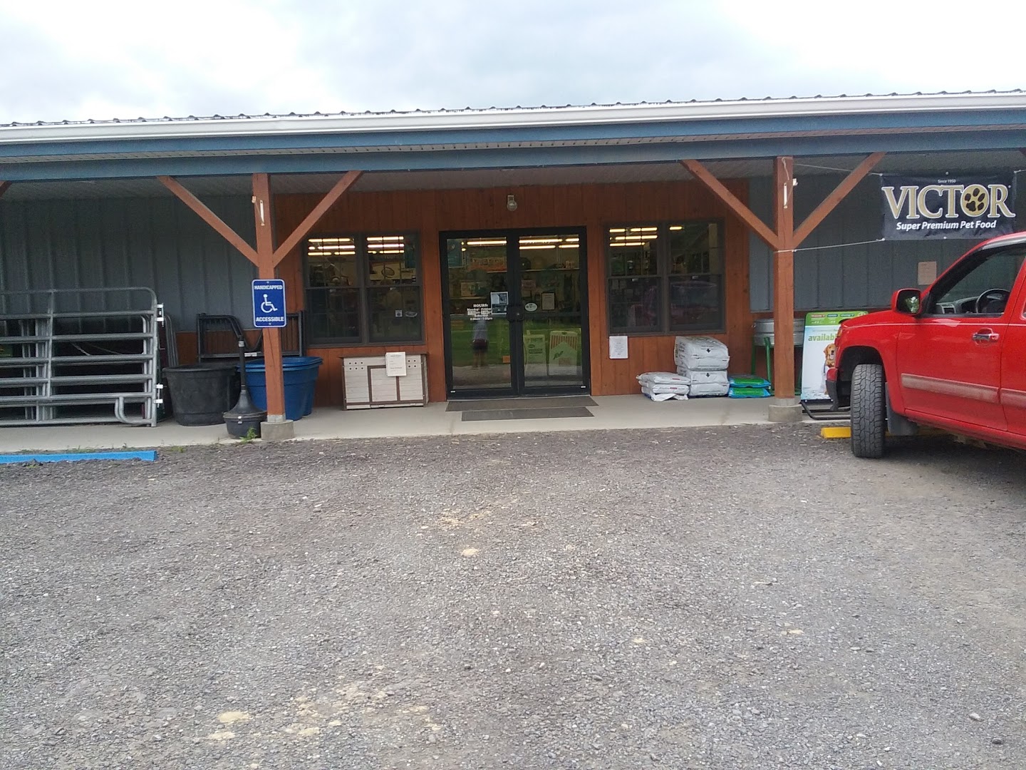 Rockwell's Farm Feed Pet Supply