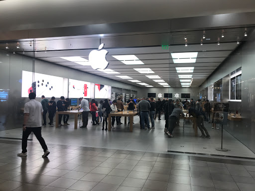 Computer Store «Apple Fashion Place», reviews and photos, 6191 State St, Murray, UT 84107, USA