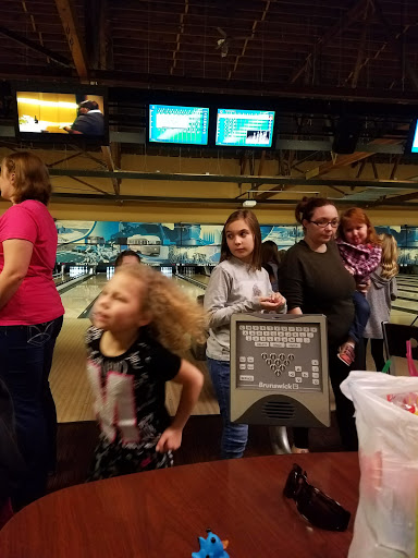 Bowling Alley «Legacy Lanes», reviews and photos, 5024 Curry Rd, Pittsburgh, PA 15236, USA
