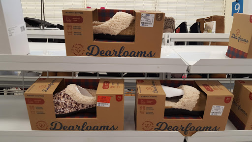 Clothing Store «Ross Dress for Less», reviews and photos, 2460 S Pleasant Valley Rd, Winchester, VA 22601, USA