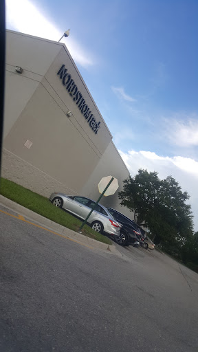 Department Store «Nordstrom Rack Lake Brandon Plaza», reviews and photos, 11201 Causeway Blvd, Brandon, FL 33511, USA