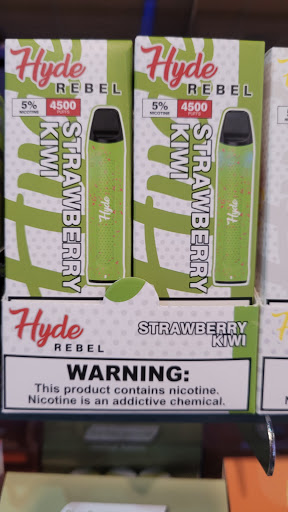 Vaporizer Store «Zee Vapor and Tobacco», reviews and photos, 6325 Dempster St, Morton Grove, IL 60053, USA