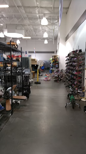 Thrift Store «Happy Valley Goodwill Retail Store & Donation Center», reviews and photos, 1565 W Happy Valley Rd, Phoenix, AZ 85085, USA