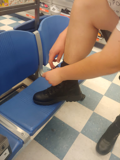 Sporting Goods Store «Big 5 Sporting Goods - Moreno Valley», reviews and photos, 23901 Sunnymead Boulevard, Moreno Valley, CA 92553, USA