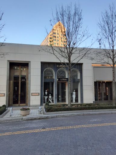 Clothing Store «COS», reviews and photos, 3035 Peachtree Rd NE, Atlanta, GA 30305, USA