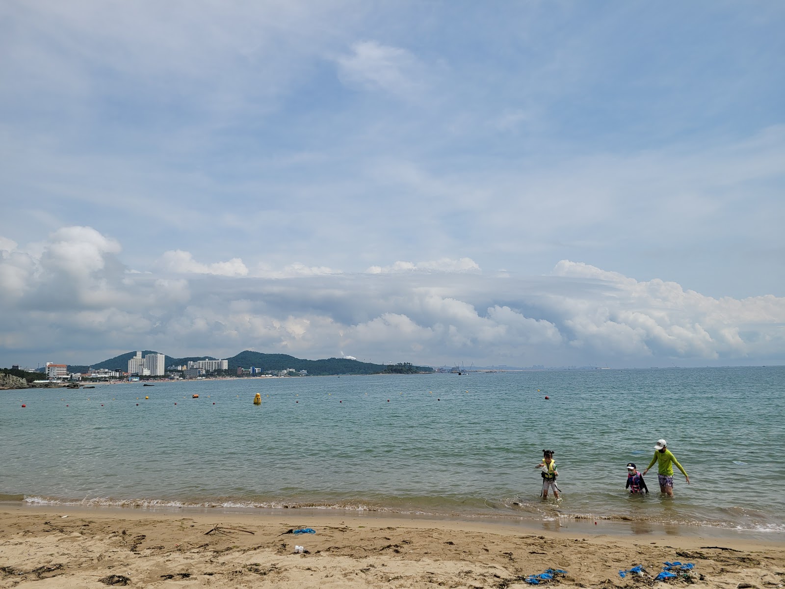 Foto de Solgae Beach e o assentamento