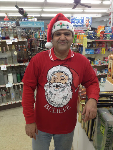 Liquor Store «Algonquin Tobacco & Liquor», reviews and photos, 1117 S Main St, Algonquin, IL 60102, USA