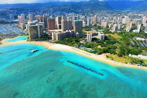 Ala Moana Beach image