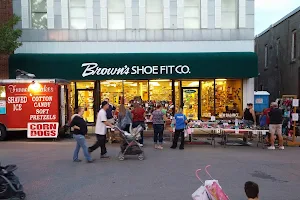 Brown's Shoe Fit Warrensburg image