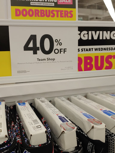 Fabric Store «Jo-Ann Fabrics and Crafts», reviews and photos, 555 W Roosevelt Rd, Chicago, IL 60607, USA