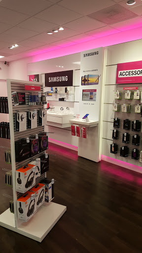 Cell Phone Store «T-Mobile», reviews and photos, 7262 Columbia Pike, Annandale, VA 22003, USA