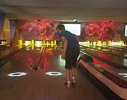 Bowling Alley «Mohegan Bowl», reviews and photos, 51 Thompson Rd, Webster, MA 01570, USA