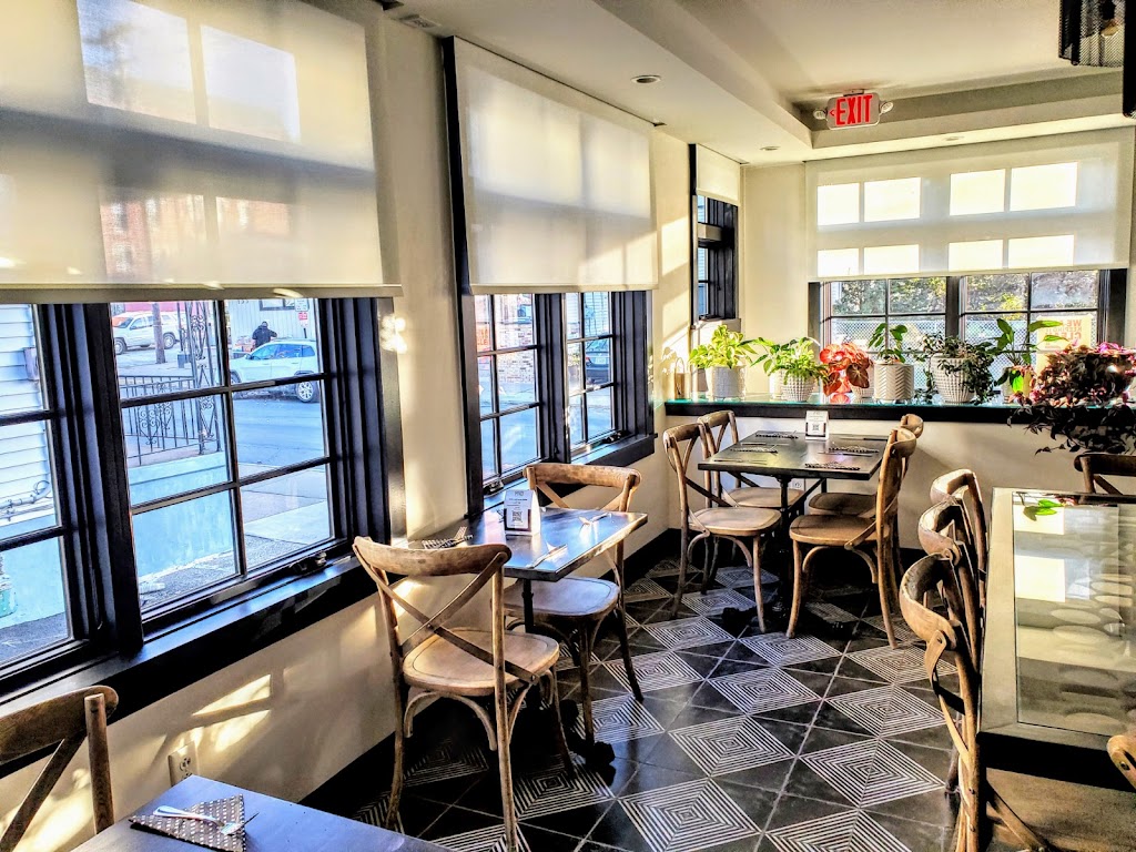 MVD Restaurant & Bar Nanticoke, PA 18702 Menu, Hours, Reviews and