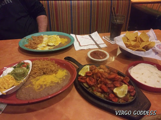 Shopping Mall «Evergreen Shopping Center», reviews and photos, 5015 Tacoma Mall Blvd, Tacoma, WA 98409, USA