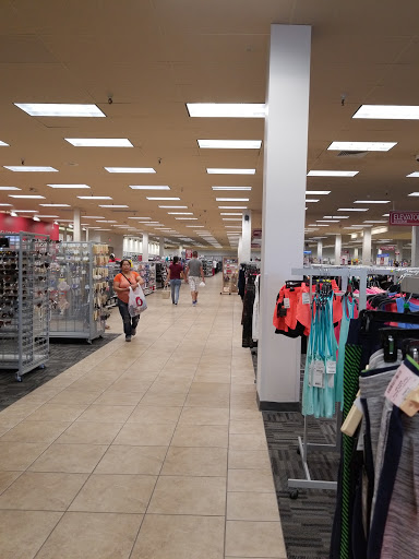 Clothing Store «Burlington Coat Factory», reviews and photos, 833 Lancaster Dr NE, Salem, OR 97301, USA