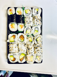 Sushi du Restaurant de sushis SUSHI POKE & THAI SHOP PARIS 17 LIVRAISON ET EMPORTER - n°8