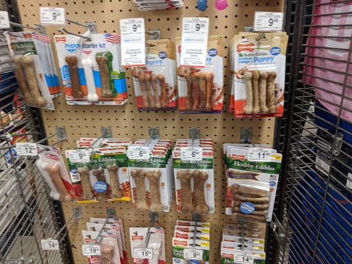 Pet Supply Store «Unleashed by Petco», reviews and photos, 81 7th Ave, Brooklyn, NY 11217, USA