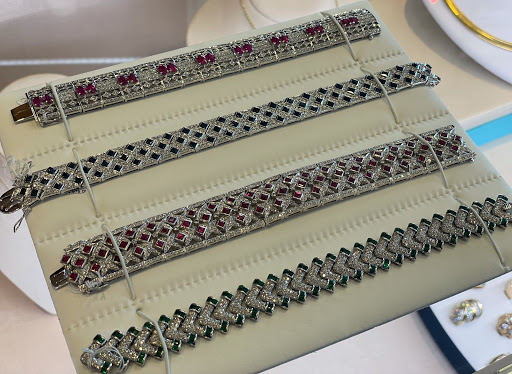 Jewelry Store «State Street Jewelers», reviews and photos, 230 W State St, Geneva, IL 60134, USA