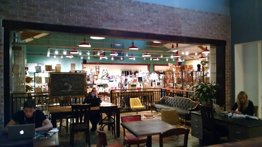 Shopping Mall «Flower Hill Promenade», reviews and photos, 2720 Via De La Valle, Del Mar, CA 92014, USA