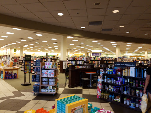 Book Store «Barnes & Noble Booksellers Happy Valley», reviews and photos, 2501 W Happy Valley Rd, Phoenix, AZ 85085, USA