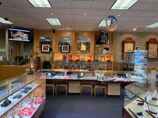 Warren Jewelers, 165 Westgate Dr # 2, Brockton, MA 02301, USA, 