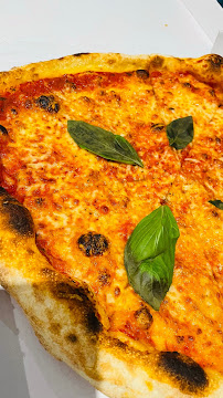 Plats et boissons du Pizzas à emporter Hermosa Pizza | Pizzeria Lyon 9 - n°8