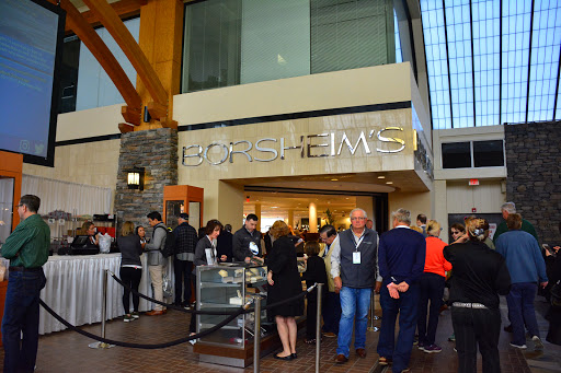 Borsheims Fine Jewelry, 120 Regency Pkwy, Omaha, NE 68114, USA, 