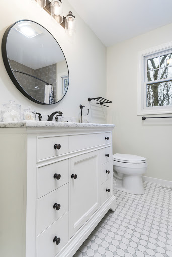 Plumbing Supply Store «Rhode Island Kitchen & Bath», reviews and photos, 139 Jefferson Blvd, Warwick, RI 02888, USA