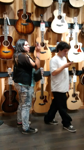 Shopping Mall «One Hundred Oaks Mall», reviews and photos, 719 Thompson Ln, Nashville, TN 37204, USA