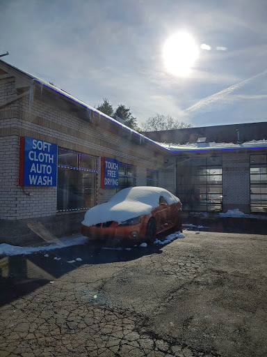 Ford Tel Car Wash en Dearborn Heights