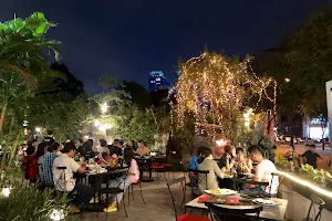 Barbecue Garden image