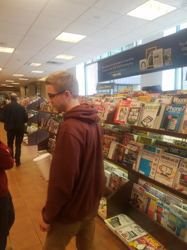 Book Store «Barnes and Noble», reviews and photos, 2500 N Mayfair Rd, Milwaukee, WI 53226, USA