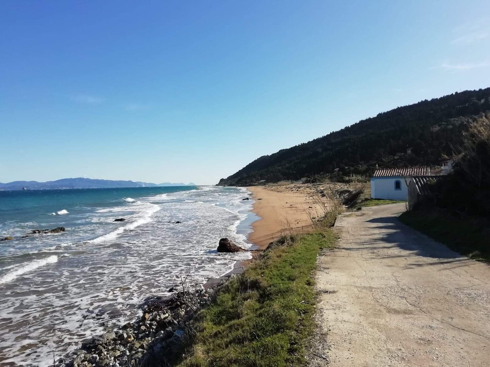 Photo de Mathraki Beach - endroit populaire parmi les connaisseurs de la détente
