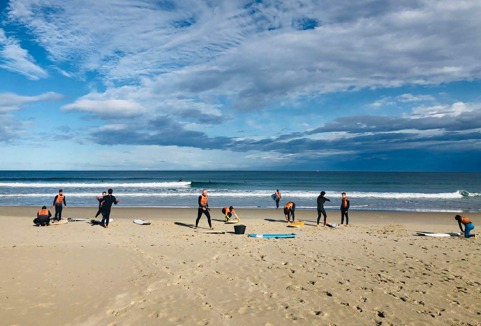 Praia da Rapadoira'in fotoğrafı - rahatlamayı sevenler arasında popüler bir yer